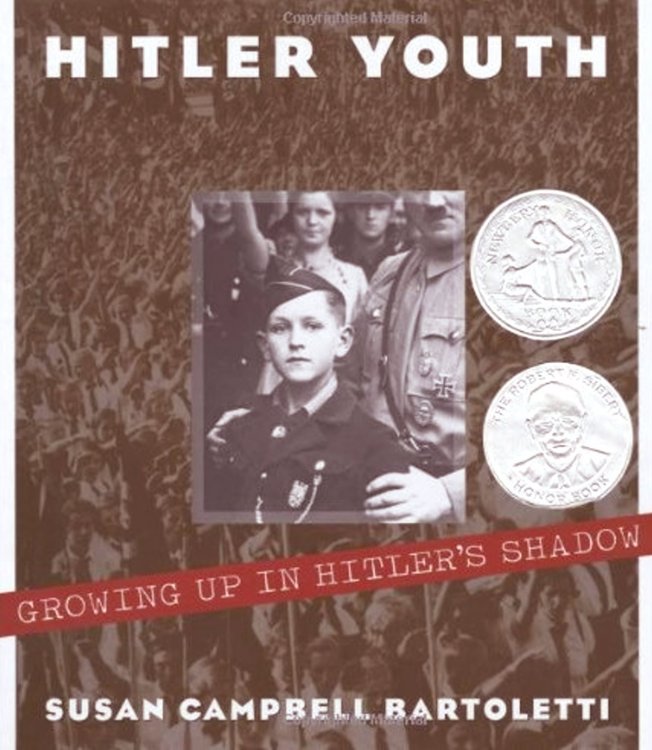 Hitler Youth : Growing Up in Hitler's Shadow