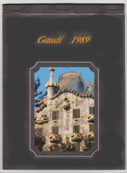 Gaudi 1989 : Antoni Gaud Wall Calendar with 12 Ready to Mail Postcards