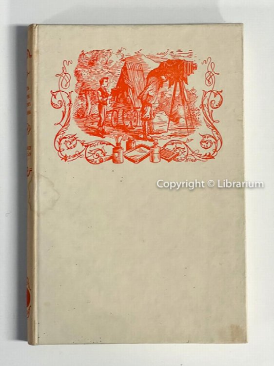 A Photographic Pilgrim's Progress: Being the adventures of an itinerant photographer among cameras, cabbages and kings