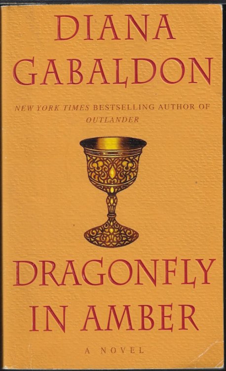 DRAGONFLY IN AMBER (Outlander 2)