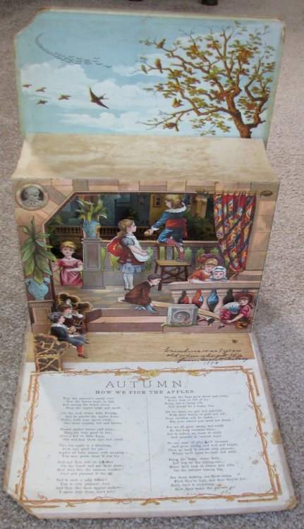 The Little Showman's Series No. 2: Autumn [Pop-Up Book]