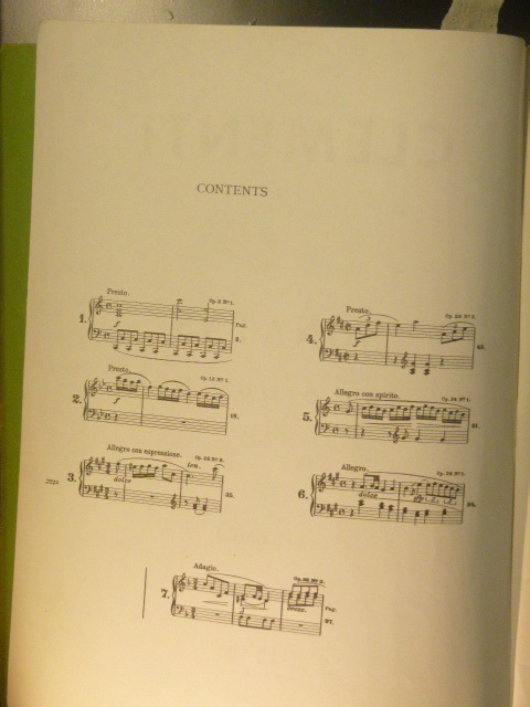 ALBUM: Sonatas for Piano Vol. 1