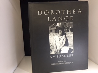 DOROTHEA LANGE : A Visual Life