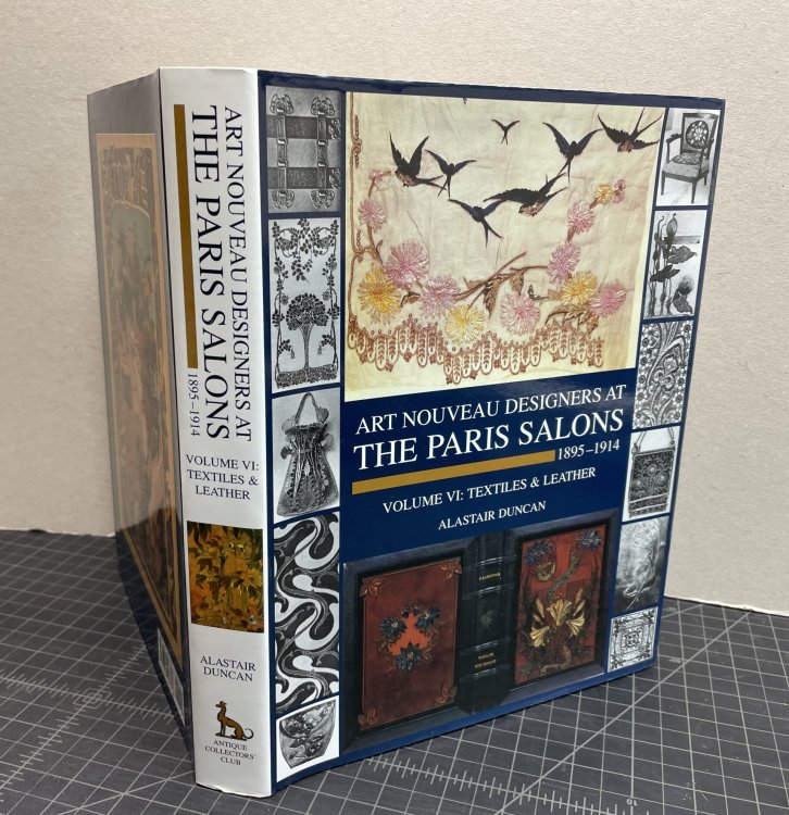 Art Nouveau Designers at the Paris Salons, 1895-1914: Textiles/Leatherware