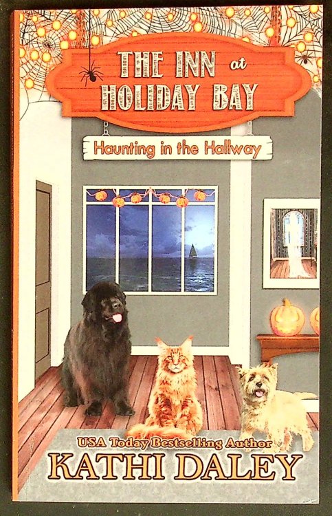 The Inn at Holiday Bay: Haunting in the Hallway