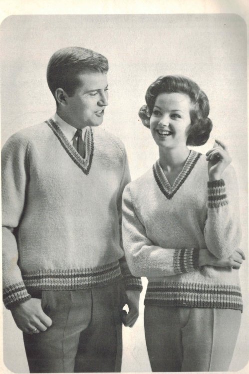 Patons Beehive Canadiana Raglans for Sizes 2 to 42 - Book100