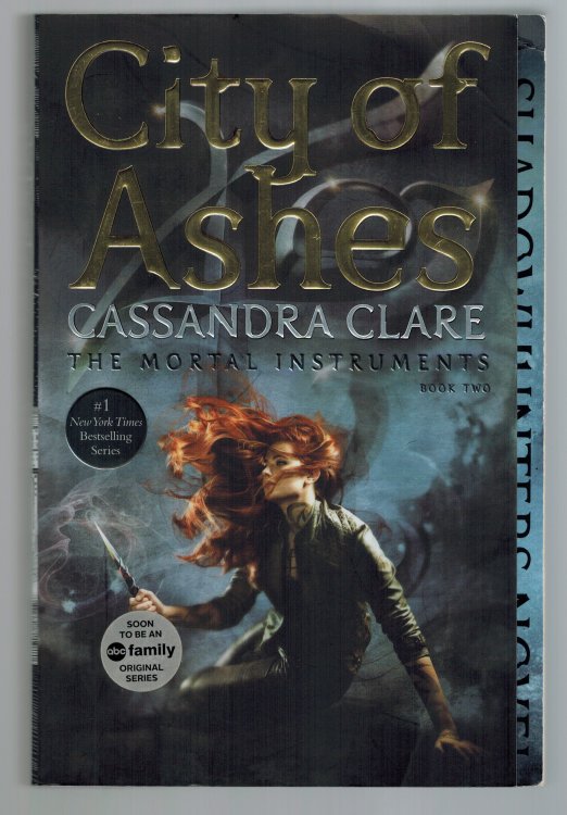 City of Ashes (2) (The Mortal Instruments)