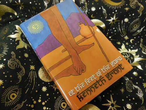 At the Feet of the Guru: Twenty Five Essays