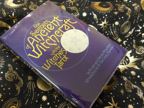 The Secrets of Ancient Witchcraft - With the Witches Tarot