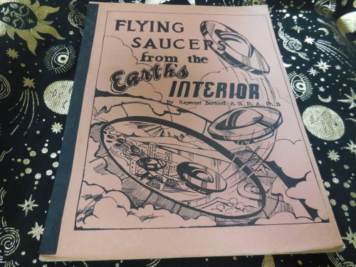 Flying Saucers From the Earth's Interior