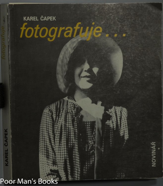 FOTOGRAFUJE--