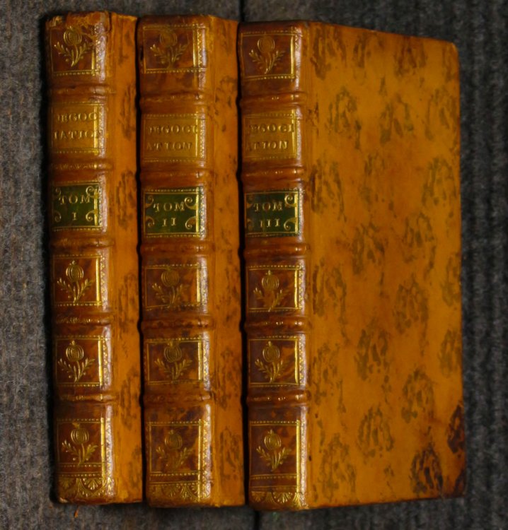 MEMOIRES DE M. DE **** POUR SERVIR A L'HISTOIRE DES NEGOCIATIONS DEPUIS LE TRAITE DE RISWICK JUSQU'A LA PAIX D'UTRECHT. [ CT 3 VOLS.]