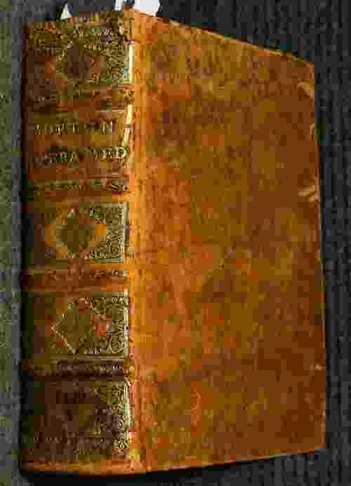 Opera Medica, Edition Novissima, In Qua Praeter Tractatus. 1727