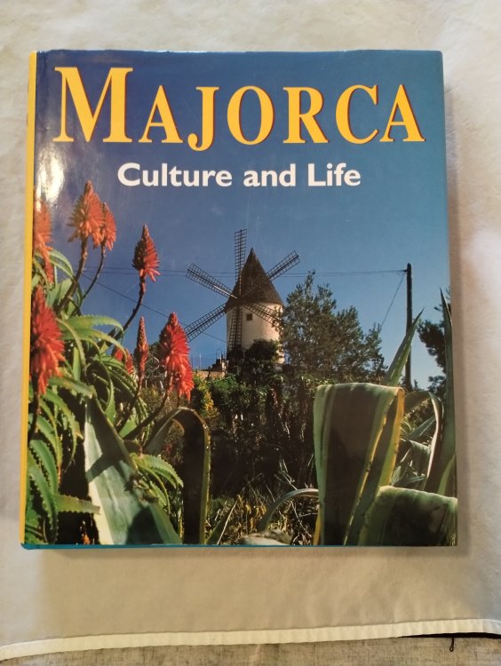 Majorca: Culture and Life