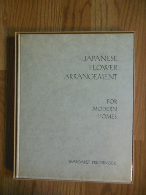 Japanese Flower Arrangement for Modern Homes