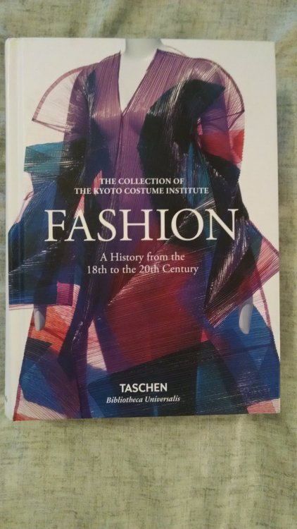 FASHION A HISTORY FROM THE 18 TH TO THE 20 TH CENTURY