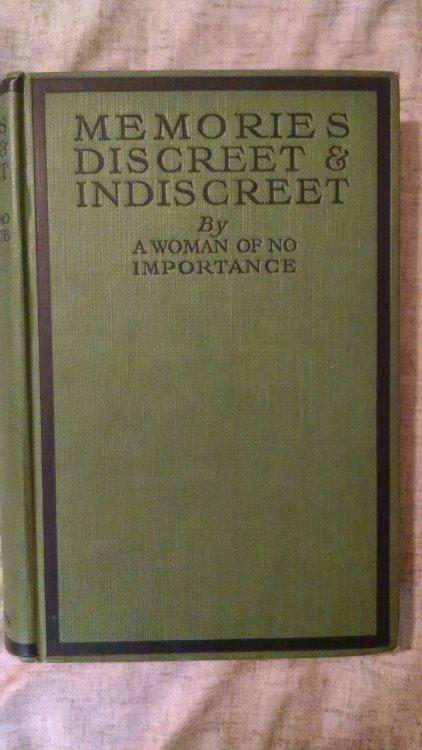 MEMORIES DISCREET & INDISCREET