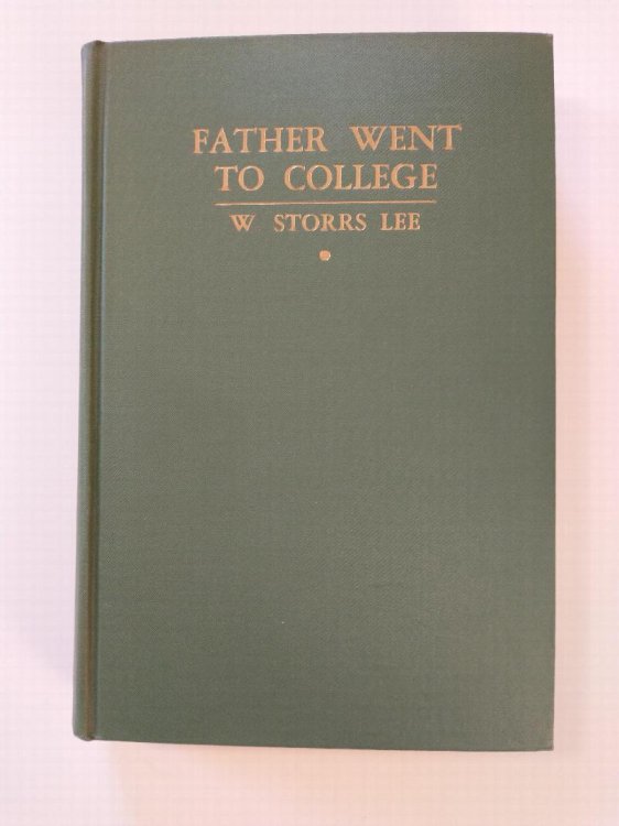 FATHER QENT TO COLLEGE THE STORY OF MIDDLEBURY